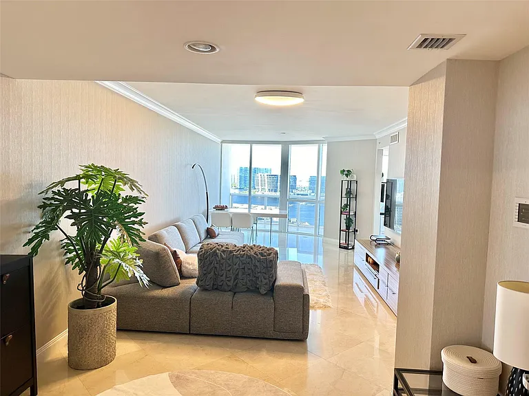 18201 Collins Ave #1901 — Photo 19
