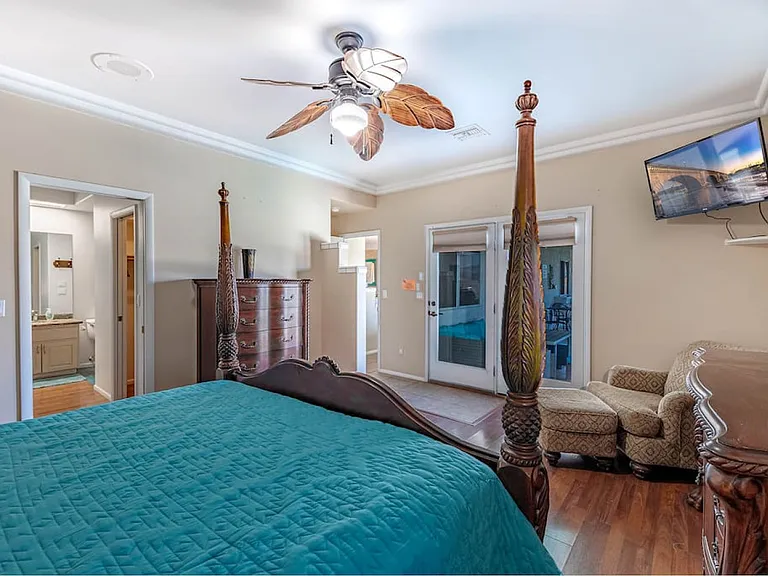 833 Paso Dr — Photo 8