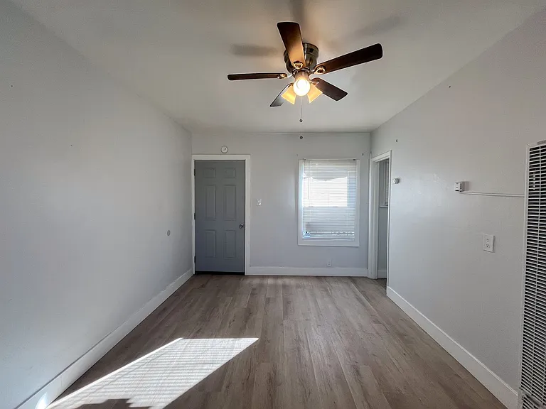 1240 Dawson Ave — Photo 11