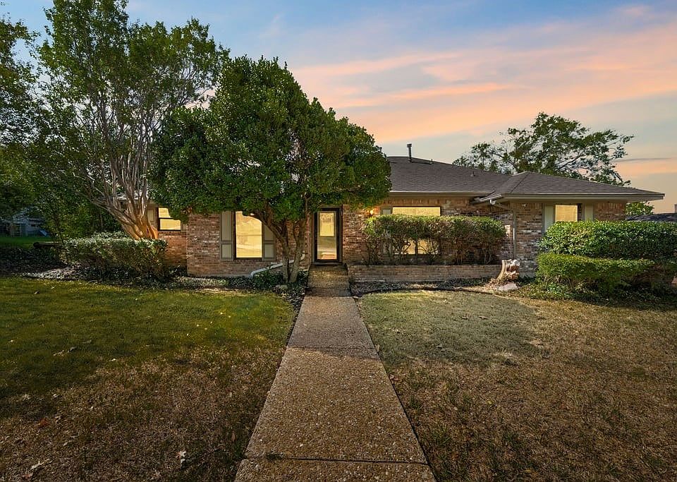 1st image of 203 Becky Ln