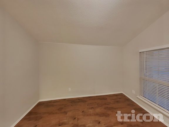 4th image of 1320 Waco Turner