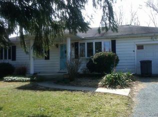 5024 Huckleberry Rd S, Whitehall Township, PA 18069