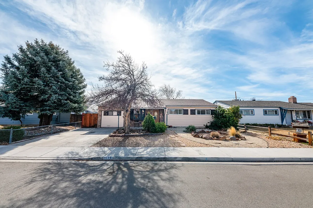 1115 Xman Way — Photo 1