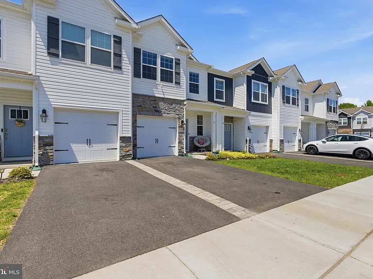 53 Elliot Ln — Photo 30