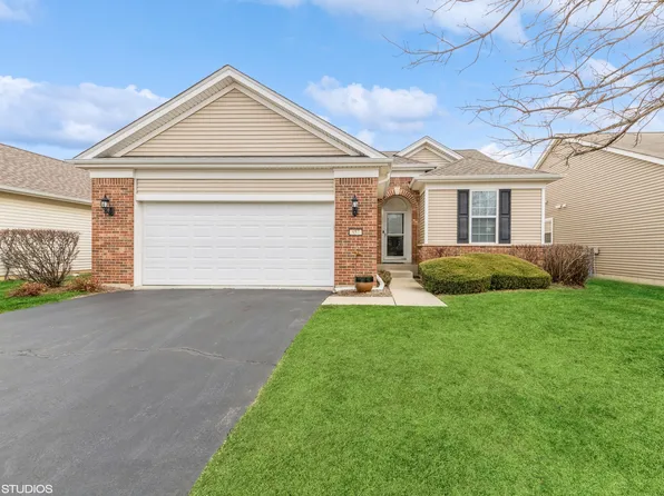 857 Cascade Falls Dr, Elgin, IL 60124