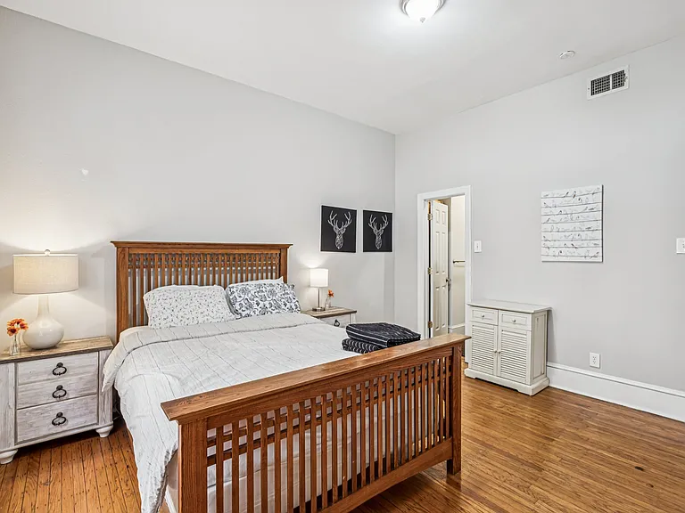 1931 Chestnut St #3-F — Photo 5