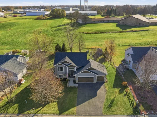 265 Arbor Curv NE, Cokato, MN 55321