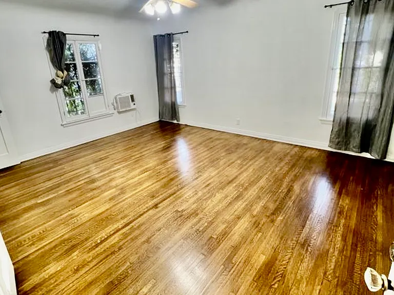 1452 S Sherbourne Dr — Photo 15