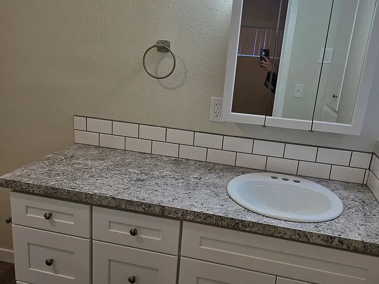 638 Van Buren St #16 — Photo 7