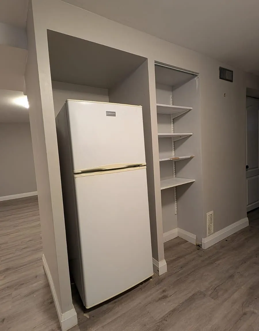 2 bed, $1,695 — Photo 3