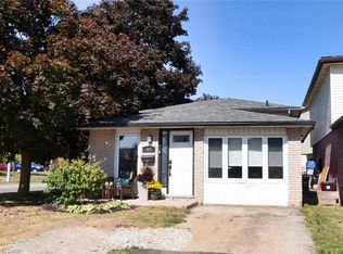 302 Linden Dr, Cambridge, ON N3H4Y2
