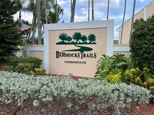 15340 SW 106th Ter APT 817, Miami, FL 33196