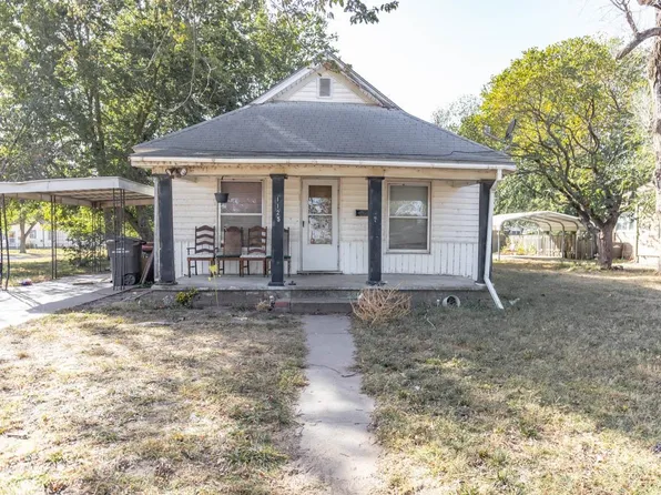 1125 S 2nd St, Arkansas City, KS 67005