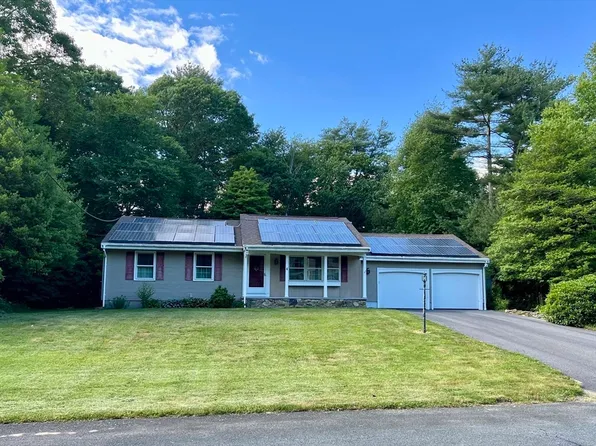 4 Holly Hill Ave, Westport, MA 02790