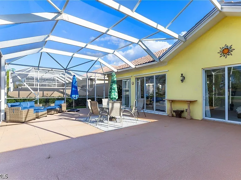 7983 Valentina Ct — Photo 27