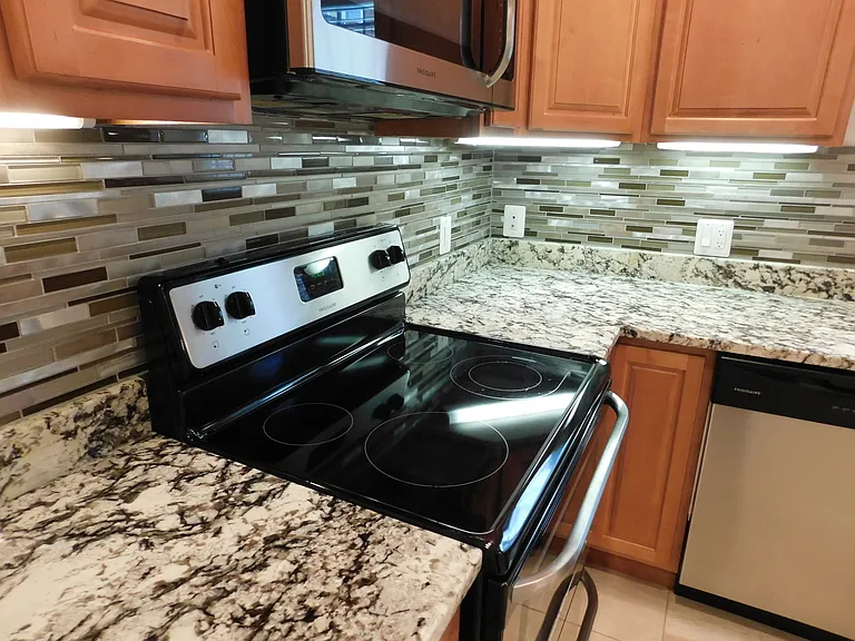 308 Webster St NW #2 — Photo 35