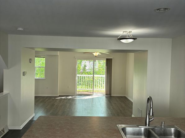 7 Sabertooth Ln