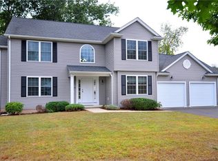 230 Sunnyfield Dr, Windsor, CT 06095