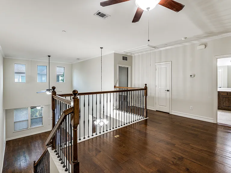 4828 Durham Dr — Photo 20