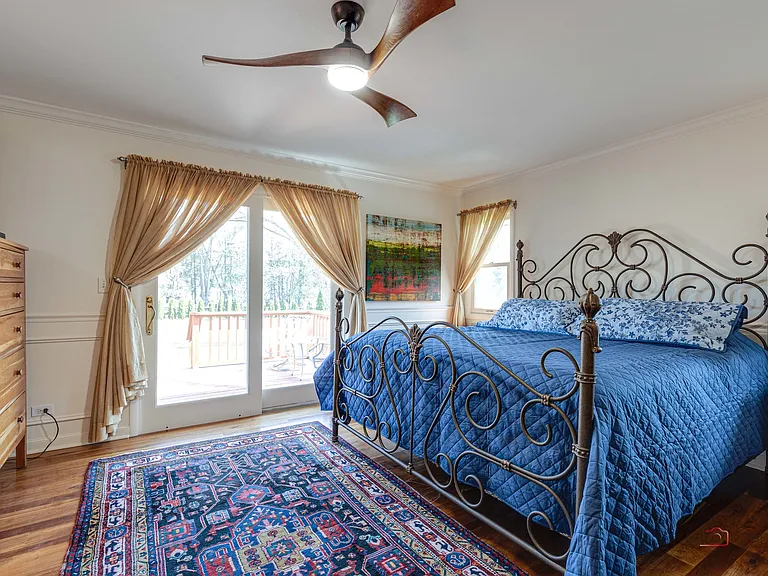 1447 Carol Ln — Photo 23