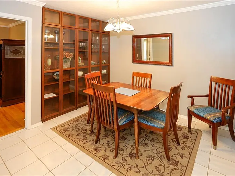 402 Olde Mill Ln — Photo 15