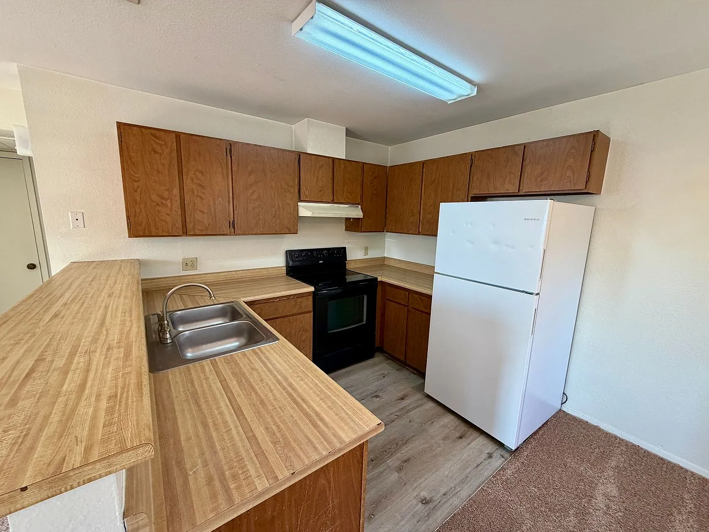 2704 Aarondavid Dr — Photo 3