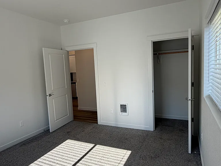 1380 Saginaw St S #2 — Photo 15
