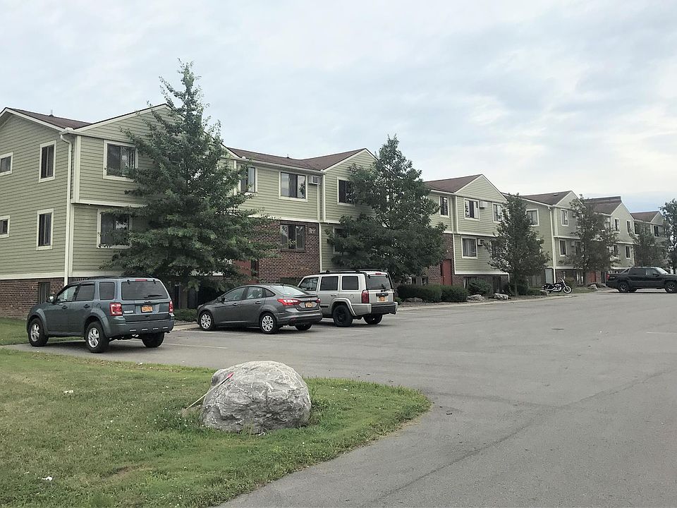 2nd image of 1295 French Rd APT 3