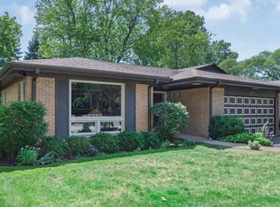 2737 Orchard Ln, Wilmette, IL