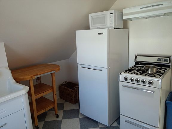 5th image of 1809 Lincoln Ave #A