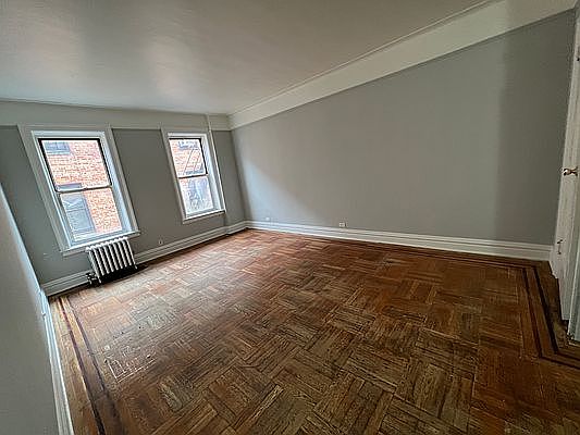 3rd image of 8020 Broadway APT 4L