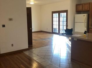 57 Middle Ave, Shelton, CT 06484