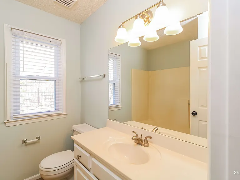16 Knoll Brook Ct — Photo 13