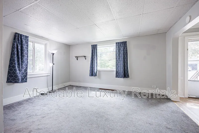 1 bed, 1.0 bath, 1000 sqft, $1,000 — Photo 4