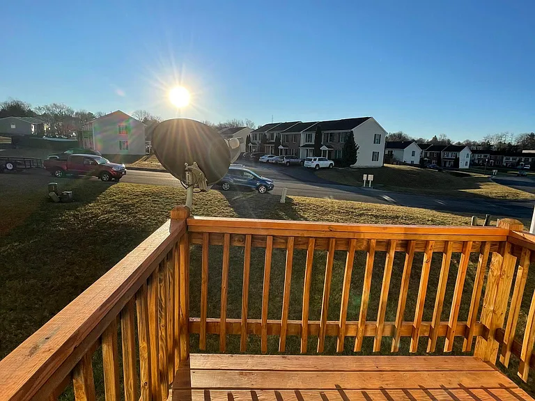 116 Commerce Dr — Photo 31