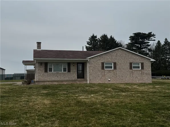 115 Knox School Rd, Alliance, OH 44601