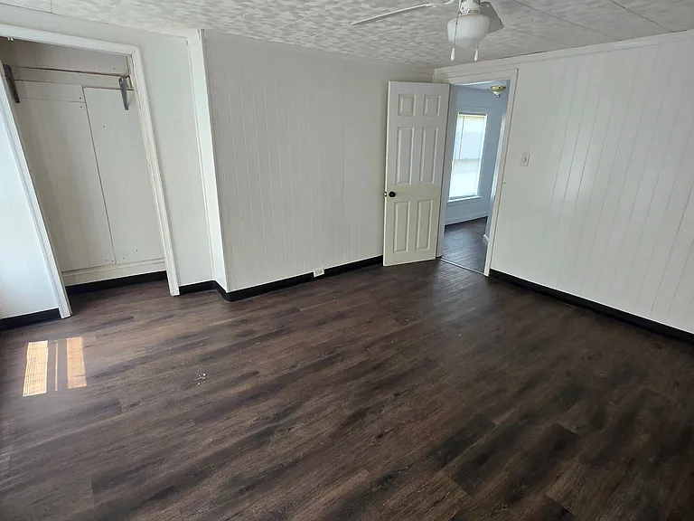 431 Willis St — Photo 11
