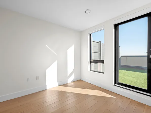 1164 Greene Avenue image 8 of 15