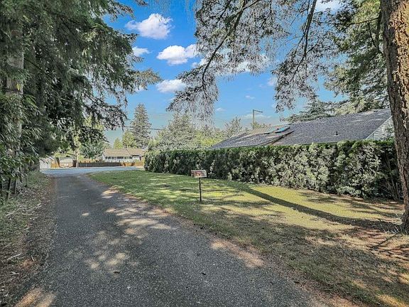 2nd image of 11428 207th St
