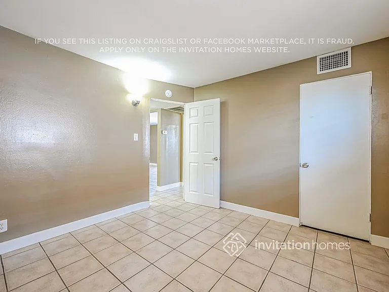 11207 W Oregon Ave — Photo 10