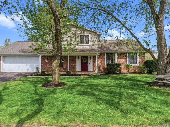 604 Luce Ave, Flushing, MI 48433