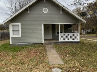 1926 W Elm St, Springfield, MO 65806