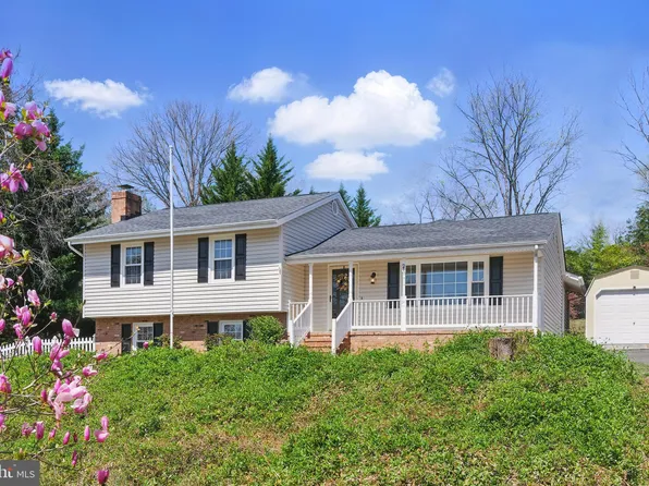 21 Ridgemore Cir, Fredericksburg, VA 22405