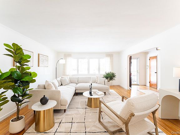 4th image of 84 Russell Road