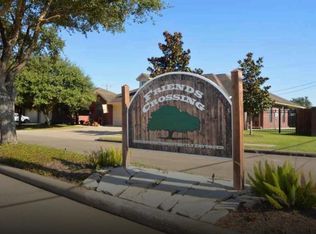 414 Live Oak Ln, Friendswood, TX 77546