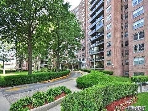 1st image of 61-20 Grand Central Parkway #B907