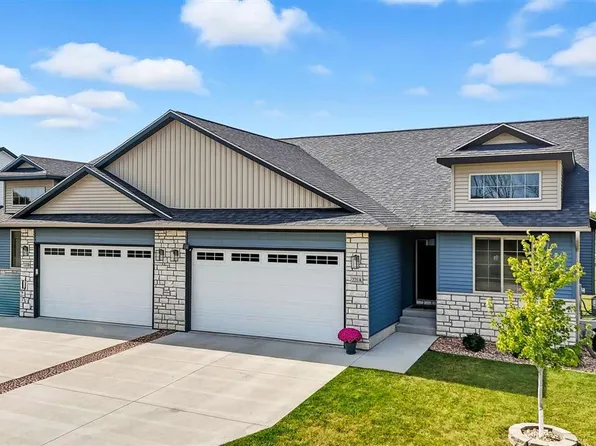 221A Timberline Ter, Kalona, IA 52247