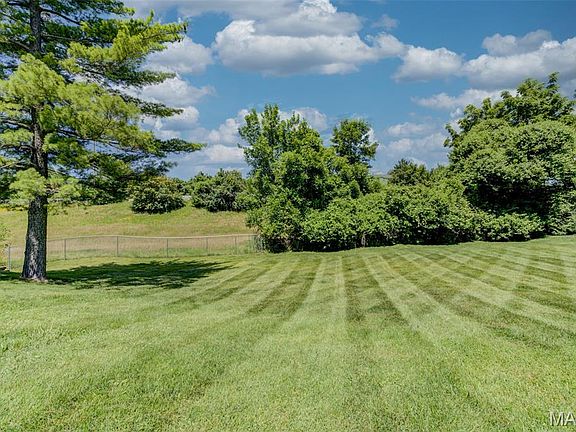 2nd image of 12069 Autumn Lakes Dr