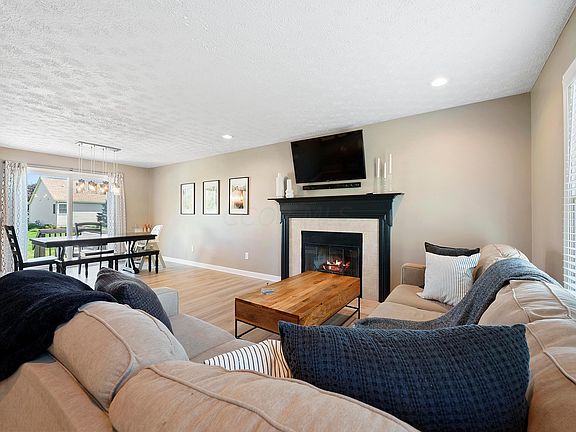 4th image of 502 Hunnicut Dr