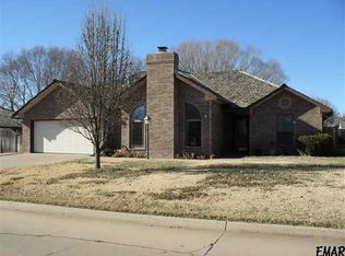 918 Briar Ridge Rd, Enid, OK 73703